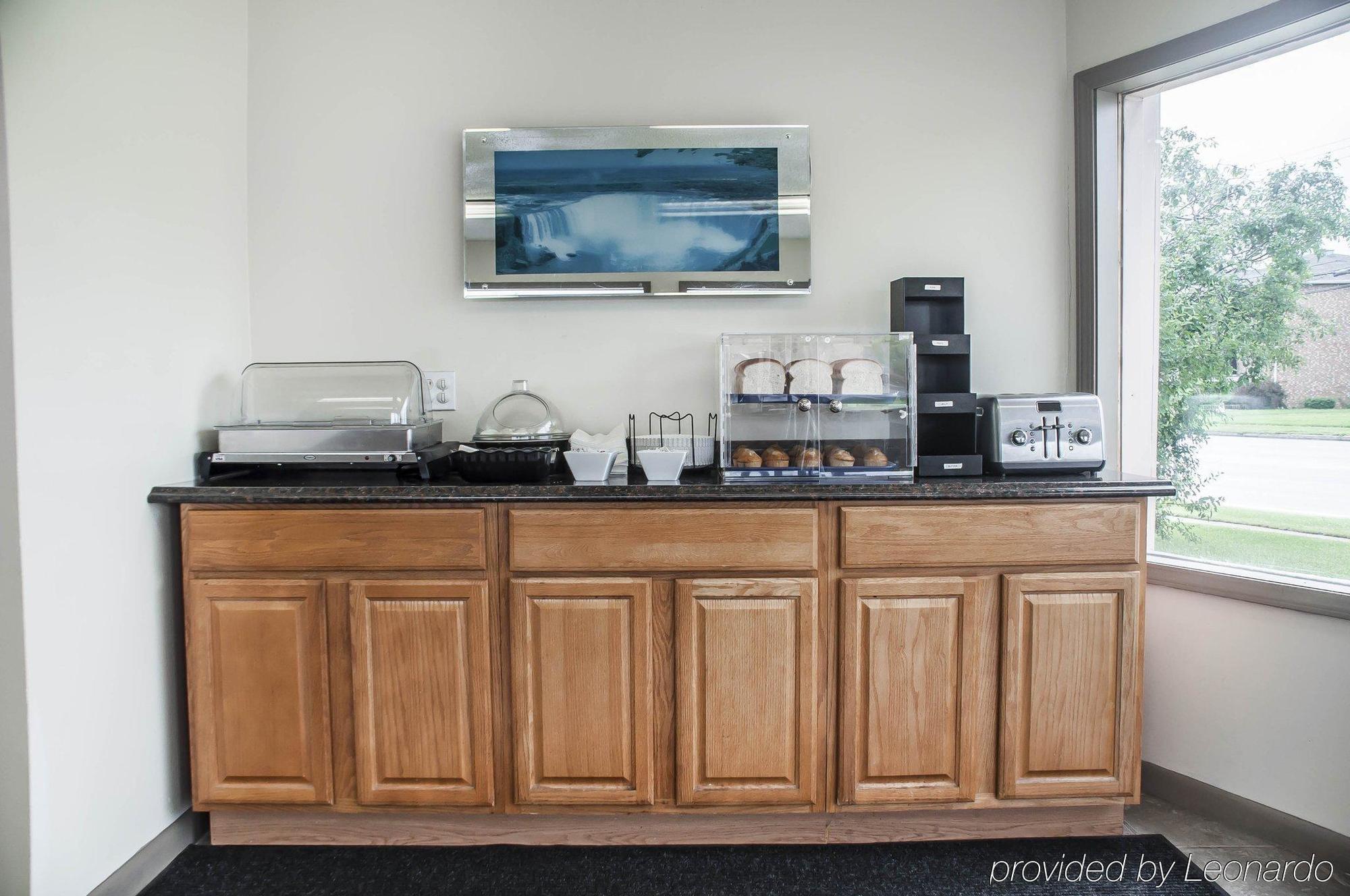 Castle Inn & Suites Niagara Falls Ngoại thất bức ảnh