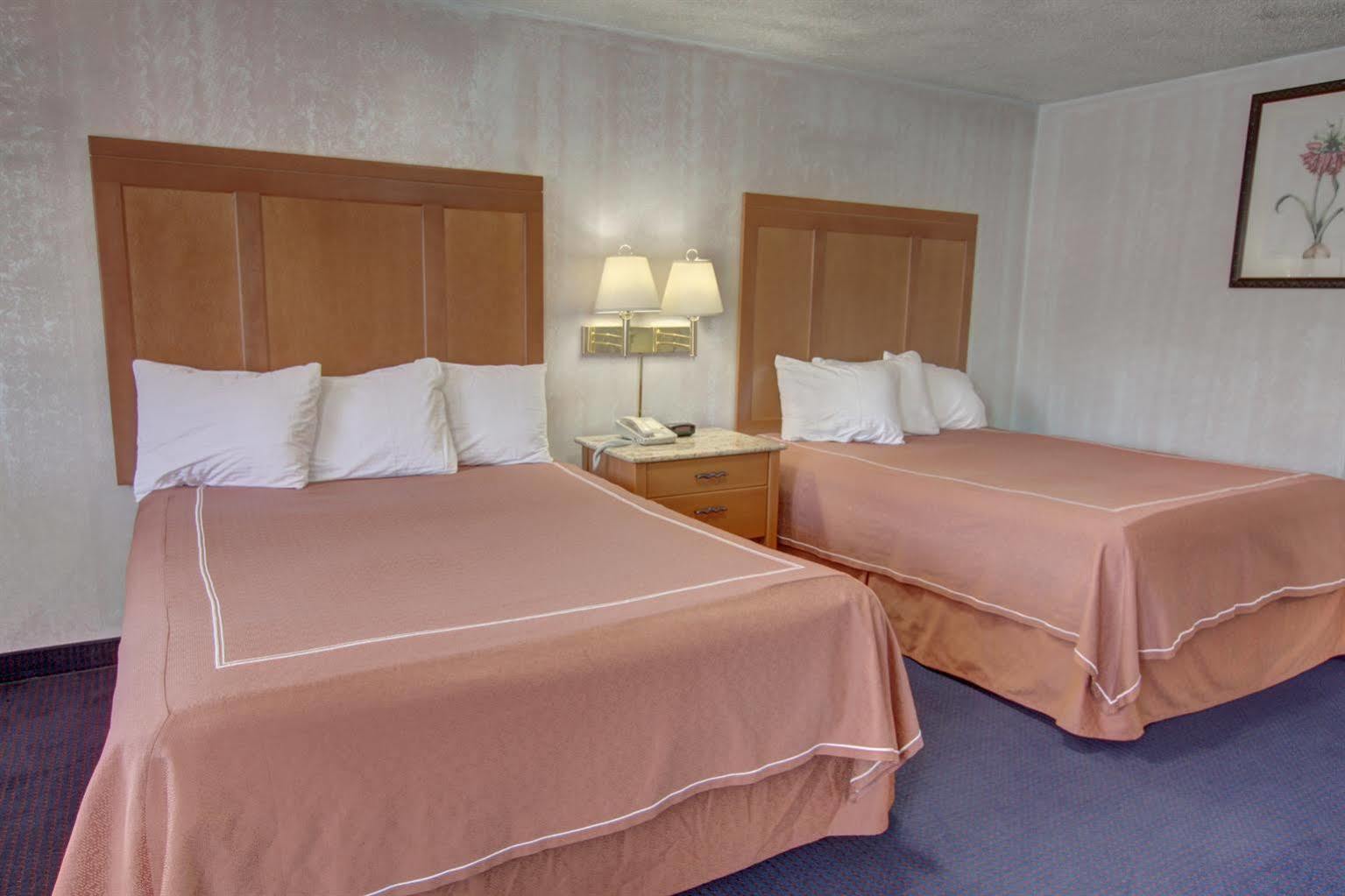 Castle Inn & Suites Niagara Falls Ngoại thất bức ảnh