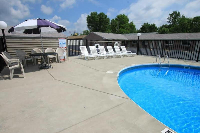 Castle Inn & Suites Niagara Falls Ngoại thất bức ảnh
